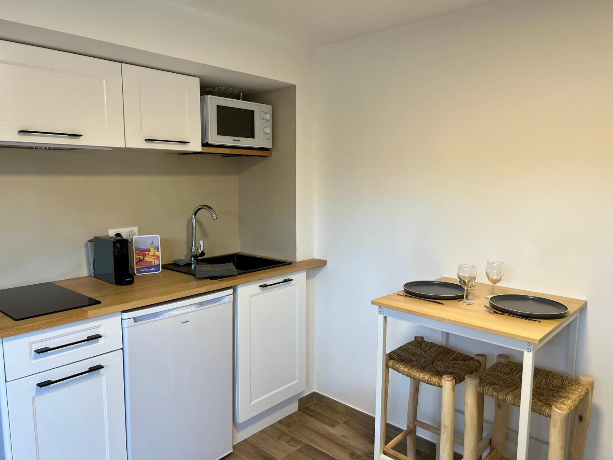 Studio With Private Car Park And Air Con Valbonne Buitenkant foto