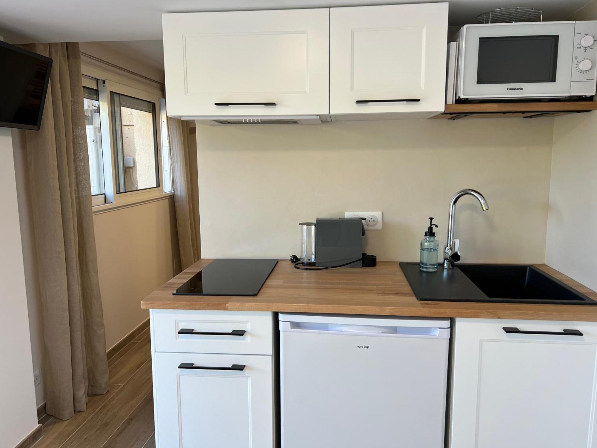 Studio With Private Car Park And Air Con Valbonne Buitenkant foto