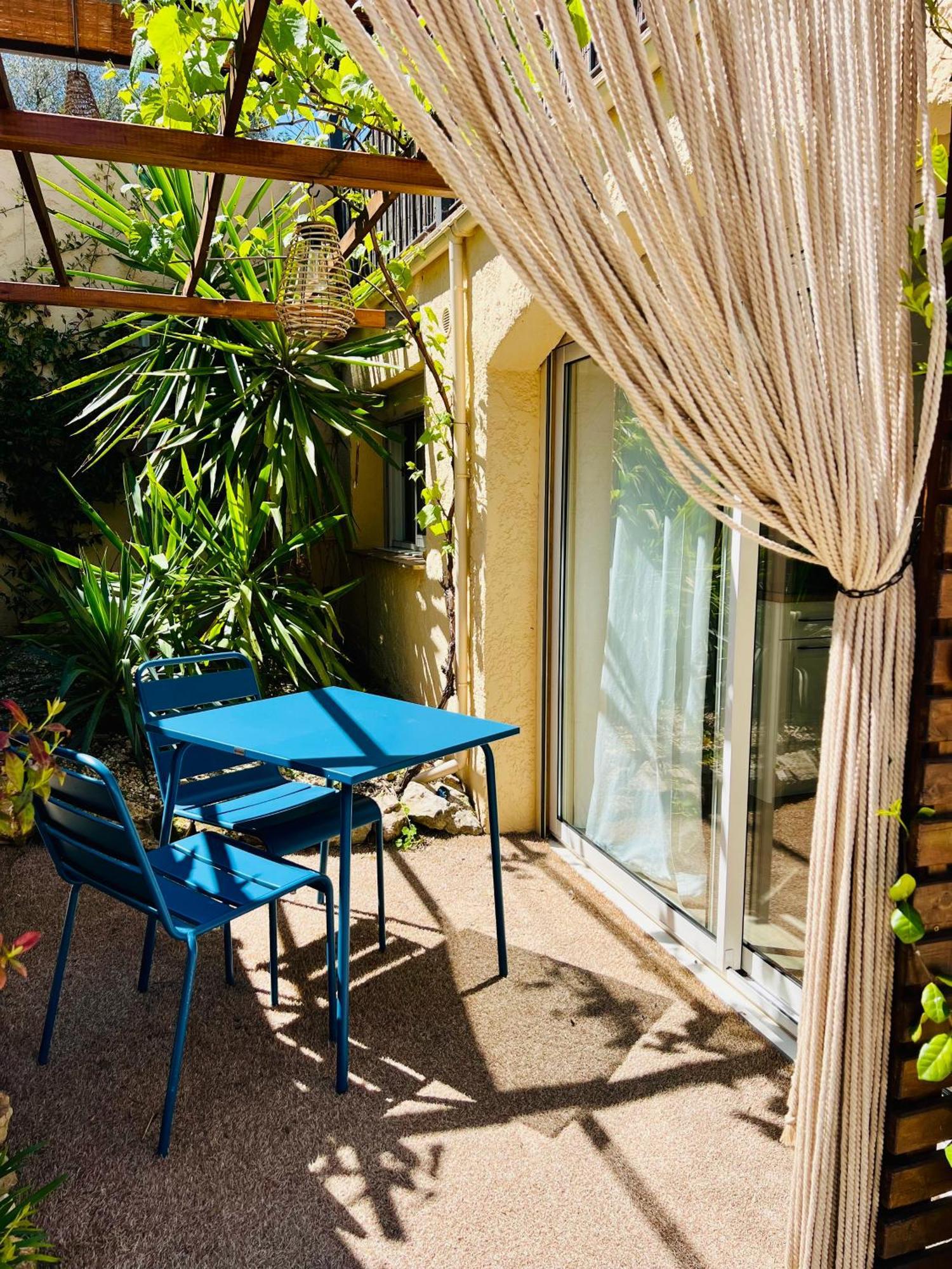 Studio With Private Car Park And Air Con Valbonne Buitenkant foto